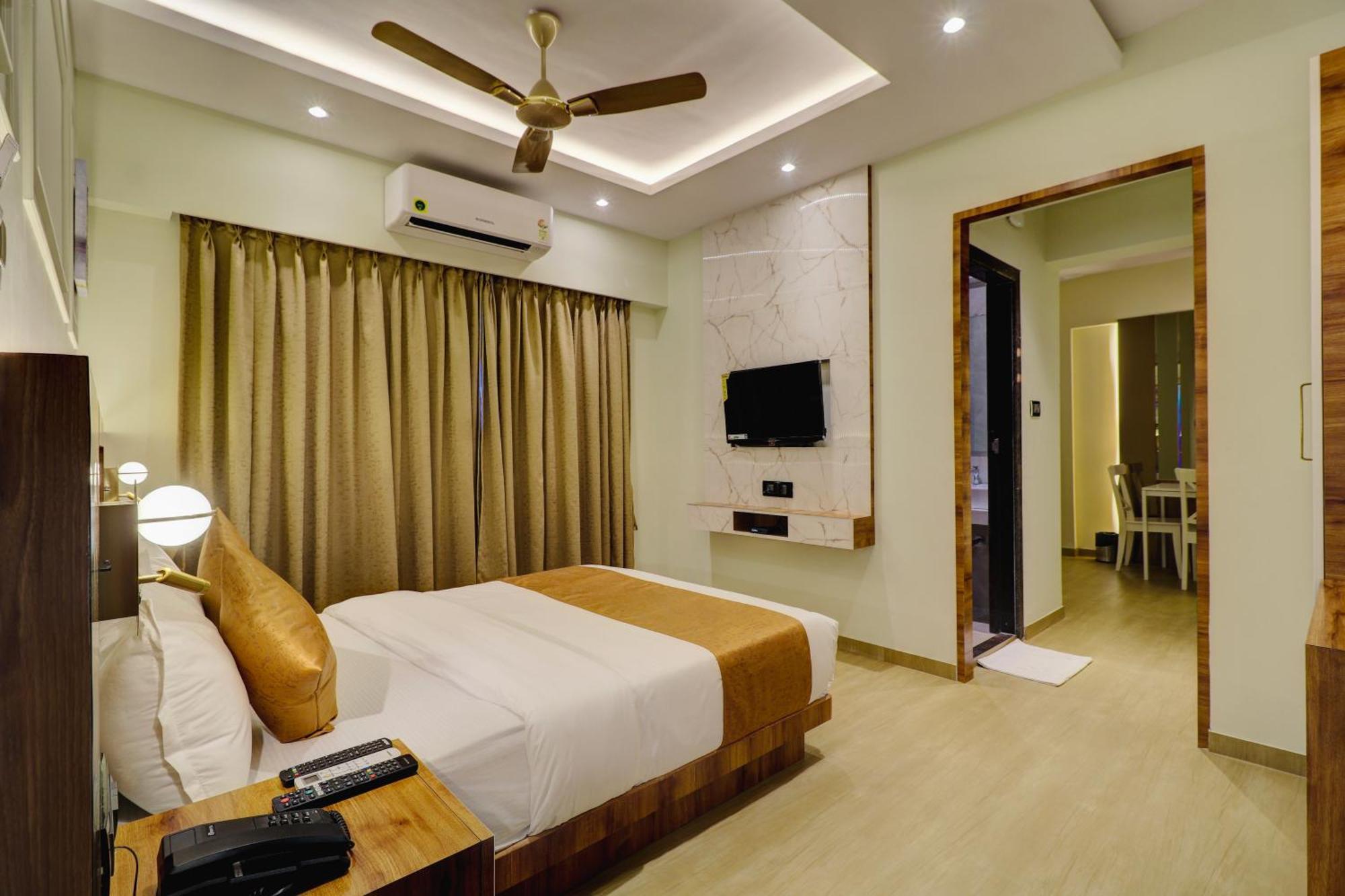 Home2 Studio Apartments Мумбаи Экстерьер фото